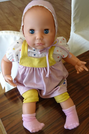 Baby JULCHEN Brigita, design ateliér Wölfert, autorská hračka s látkovým tělem, Schildkröt, Německo, katalogové číslo 2252233